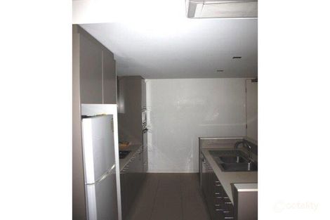 Property photo of 604/4 Honeysuckle Drive Newcastle NSW 2300