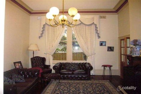 Property photo of 32 Ormond Road Ascot Vale VIC 3032