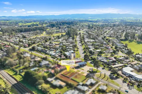 Property photo of 8 Longwarry Road Drouin VIC 3818