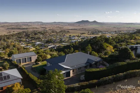15 Koala Dr, Gowrie Junction, QLD 4352