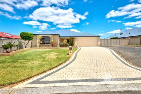 Property photo of 40 Grandite Fairway Australind WA 6233