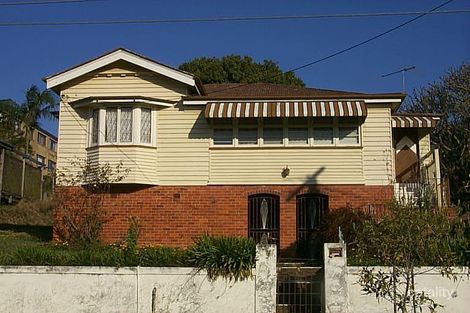 17 Brentnall St, Norman Park, QLD 4170