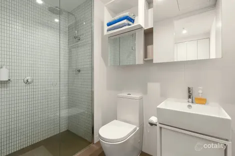 Property photo of 209/18 McCombie Street Elsternwick VIC 3185