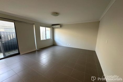 Property photo of 17 Elderflower Street Treeby WA 6164