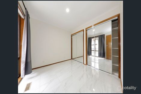 Property photo of 2/79 Ferntree Gully Road Mount Waverley VIC 3149