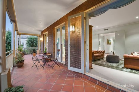 Property photo of 1/132 Yarrbat Avenue Balwyn VIC 3103