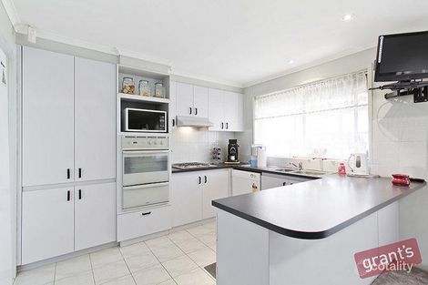 Property photo of 22 Dewpoint Crescent Hampton Park VIC 3976