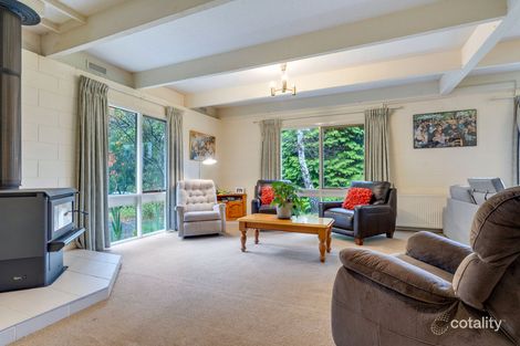 12 Mabel Cres, Mount Macedon, VIC 3441