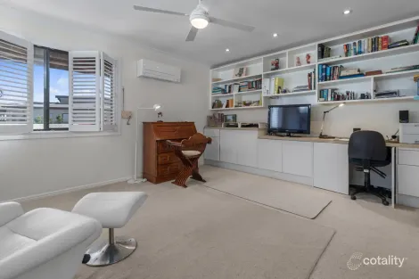Property photo of 1/16 Evandale Crescent Miami QLD 4220