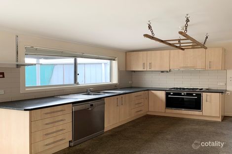 18 Irvine Cres, Brunswick West, VIC 3055