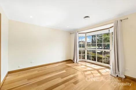 Property photo of 4 Michael Court Hillside VIC 3037