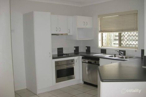Property photo of 2/4 Pilar Court Molendinar QLD 4214