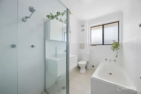 Property photo of 9/22 Boronia Street Dee Why NSW 2099