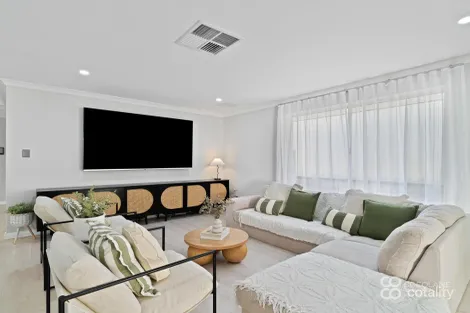 Property photo of 64 Highcliffe Circle Lakelands WA 6180