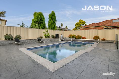Property photo of 13 Everingham Court Greenvale VIC 3059