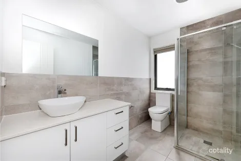 Property photo of 2 Riggall Street Dallas VIC 3047