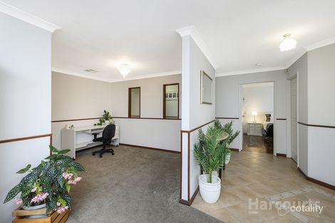 Property photo of 5 Rye Grove Hocking WA 6065