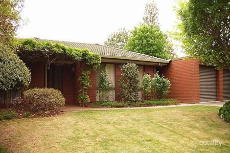 547 Spurrway Dr, West Albury, NSW 2640