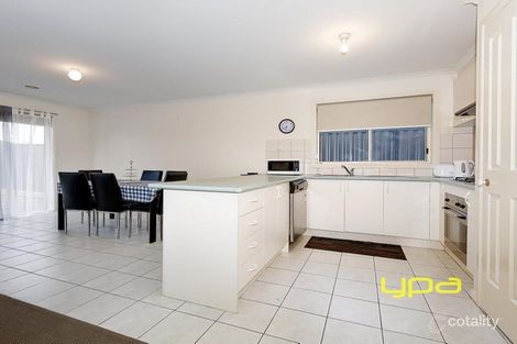 Property photo of 34 Brindalee Way Hillside VIC 3037