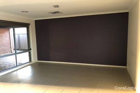 Property photo of 7 Cunningham Chase Burnside Heights VIC 3023