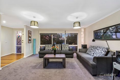 Property photo of 4 Telford Drive Berwick VIC 3806
