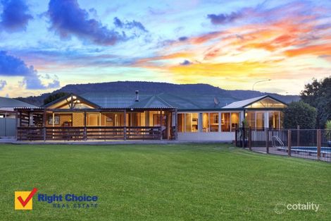 Property photo of 14 Avon Close Albion Park NSW 2527