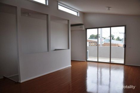 Property photo of 2/2 Glenroy Road Glenroy VIC 3046