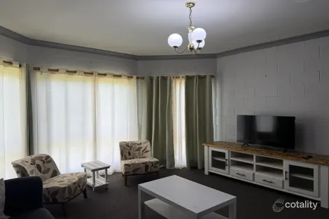 Property photo of 2/69 River Road Kingaroy QLD 4610