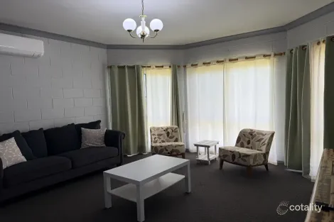 Property photo of 2/69 River Road Kingaroy QLD 4610