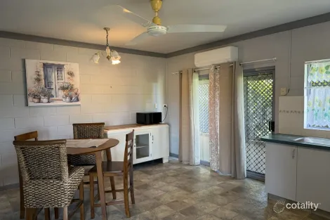 Property photo of 2/69 River Road Kingaroy QLD 4610