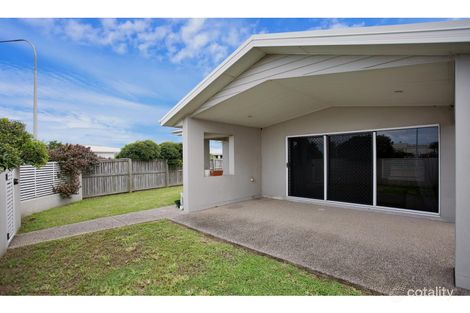 4 Berkshire Lane, Ooralea, QLD 4740