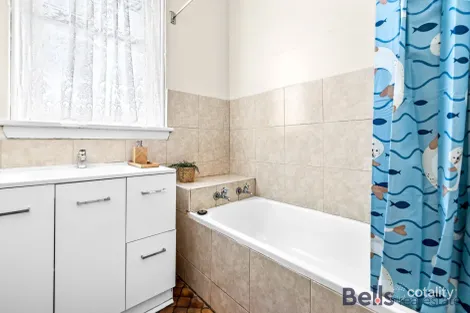 Property photo of 65 Lily Street Braybrook VIC 3019