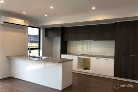 Property photo of 8 Buddakan Walk Point Cook VIC 3030
