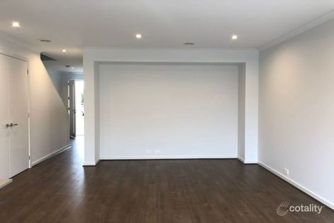 Property photo of 8 Buddakan Walk Point Cook VIC 3030