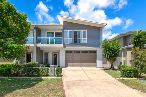 Property photo of 1/7 Marks Drive Varsity Lakes QLD 4227