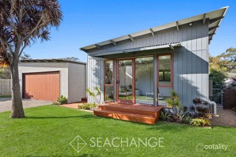 13 Beach St, Balnarring Beach, VIC 3926