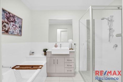 Property photo of 12 Farmer Place Park Ridge QLD 4125