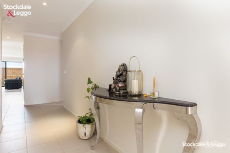 Property photo of 8 Joyous Street Wyndham Vale VIC 3024