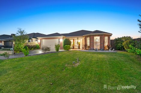 55 Clifford Dr, Pakenham, VIC 3810