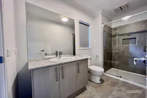 Property photo of 7 Octagonal Street Bonnie Brook VIC 3335