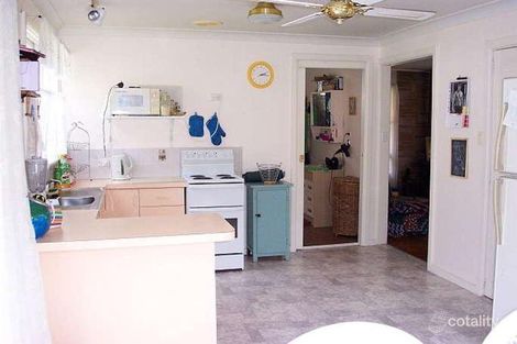 Property photo of 25 Omega Avenue Summerland Point NSW 2259