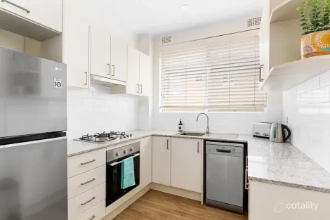Property photo of 8/102 Oaks Avenue Dee Why NSW 2099