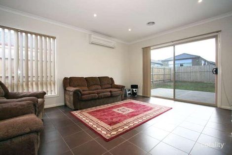 Property photo of 16 Gascoyne Way Truganina VIC 3029