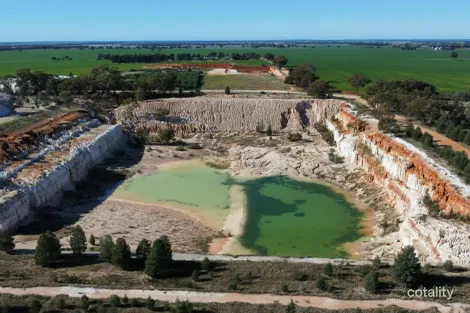 Property photo of 91 Coorabbin Road Oaklands NSW 2646