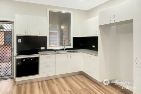 2/40 Albert St, Warners Bay, NSW 2282