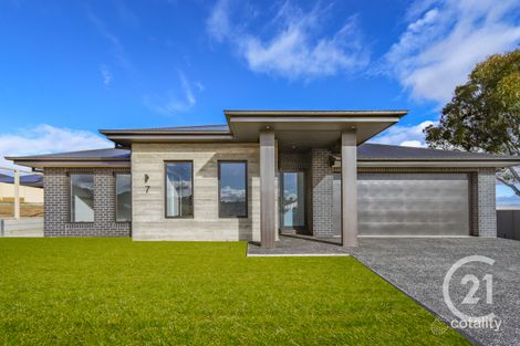 Property photo of 7 Lyon Close Kelso NSW 2795