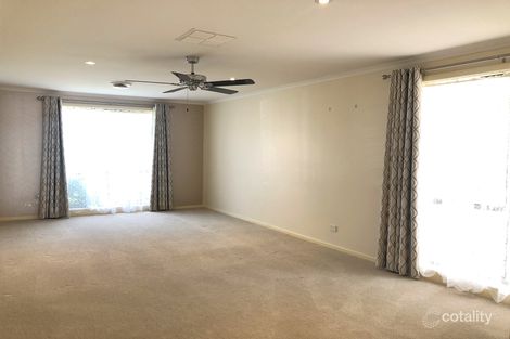 Property photo of 18 Lamb Grove Hoppers Crossing VIC 3029