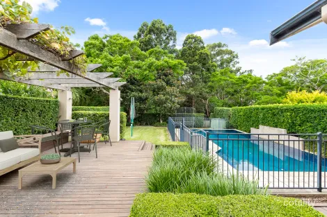 19 MAKINSON ST, GLADESVILLE, NSW 2111