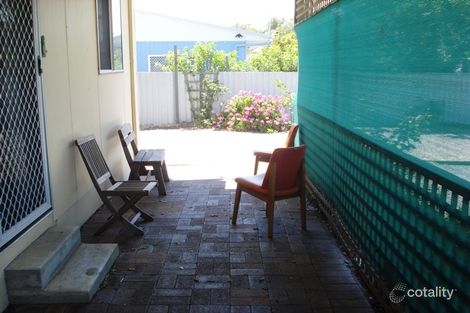 Property photo of 30 Queen Parade Wannanup WA 6210