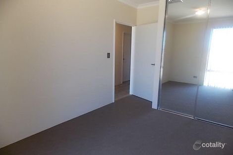 Property photo of 11 Dolomite Avenue Wellard WA 6170